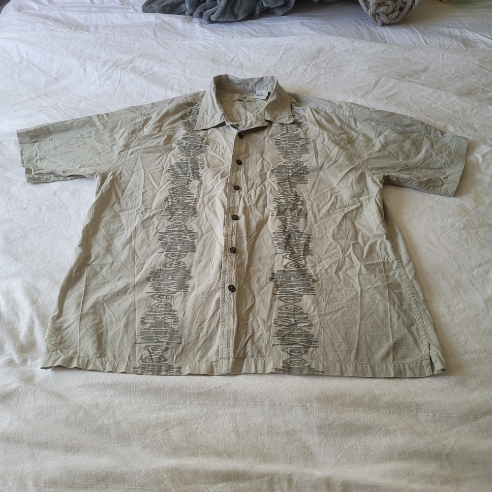 Marlin Trading Co Button Up Shirt Short Sleeve Tiki Tribal Print 100% Cotton